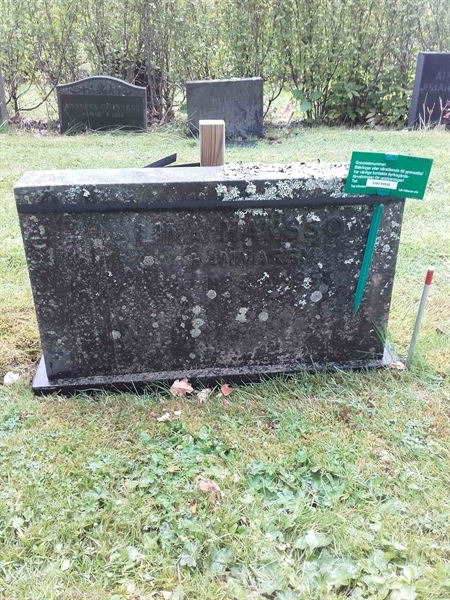 Grave number: NO 25   956