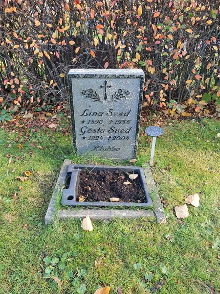 Grave number: D G 4   657a