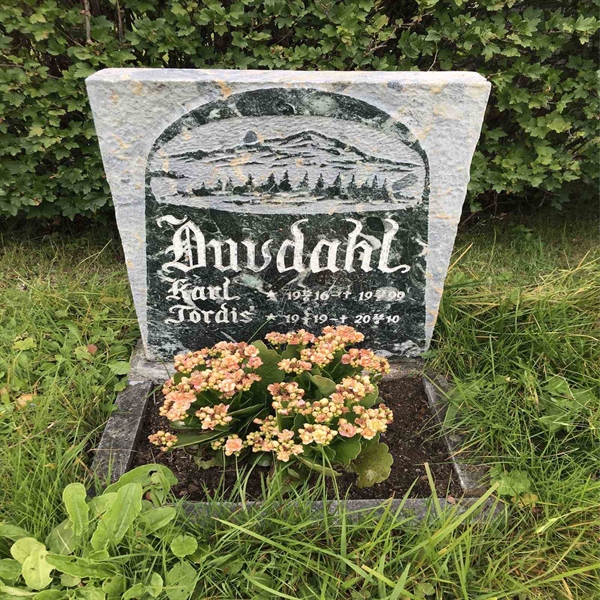 Grave number: DU Ö   148