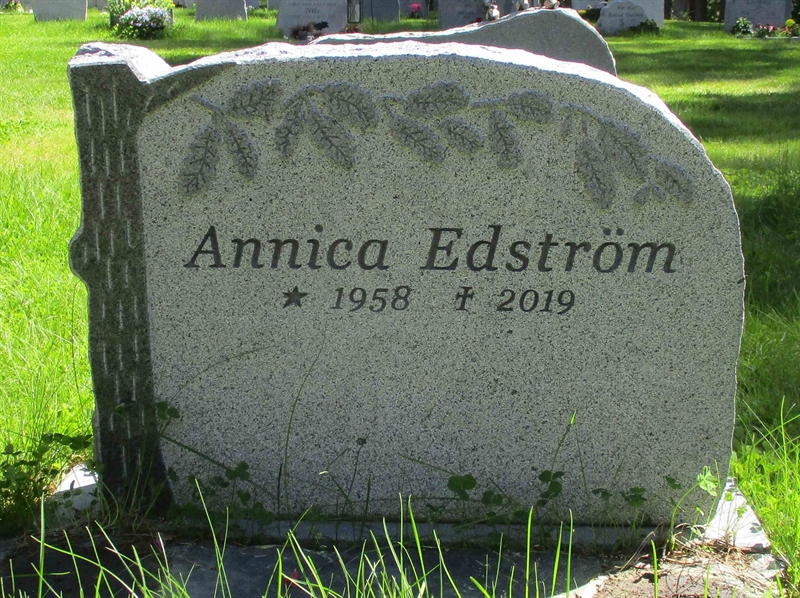 Grave number: 1 23    49