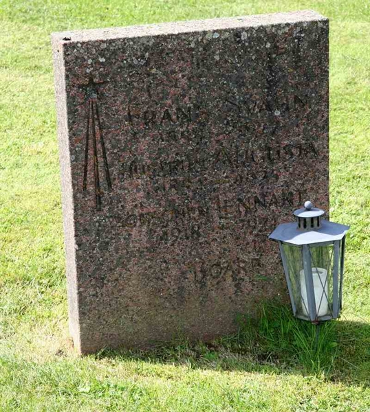 Grave number: F V B   154-156