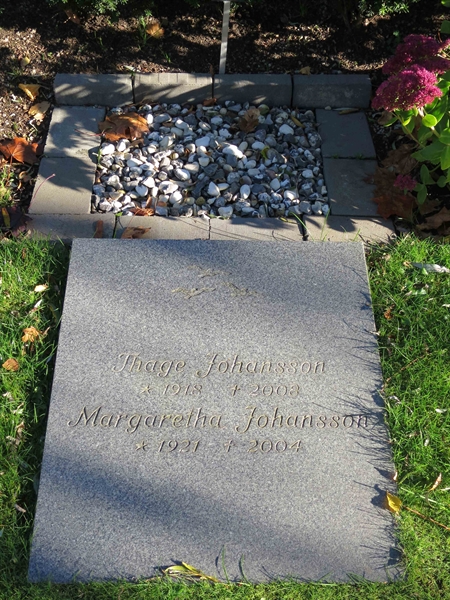 Grave number: HÖB 52    29