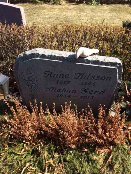 Grave number: KV 21    42