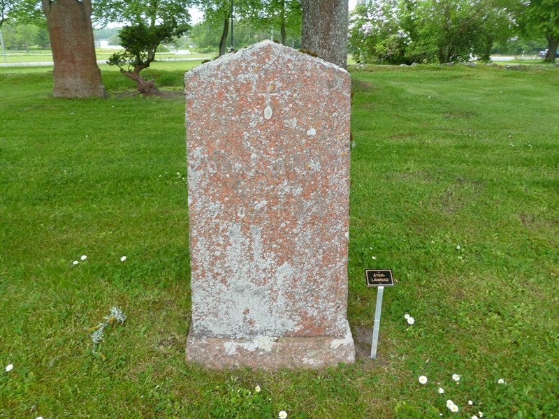 Grave number: ROG E   30, 31