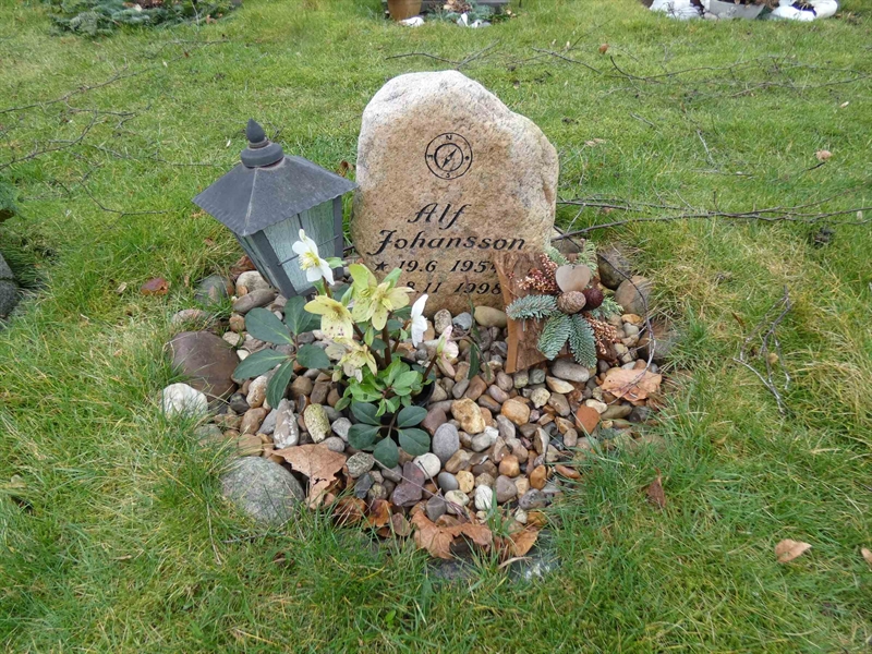 Grave number: SN U1    24