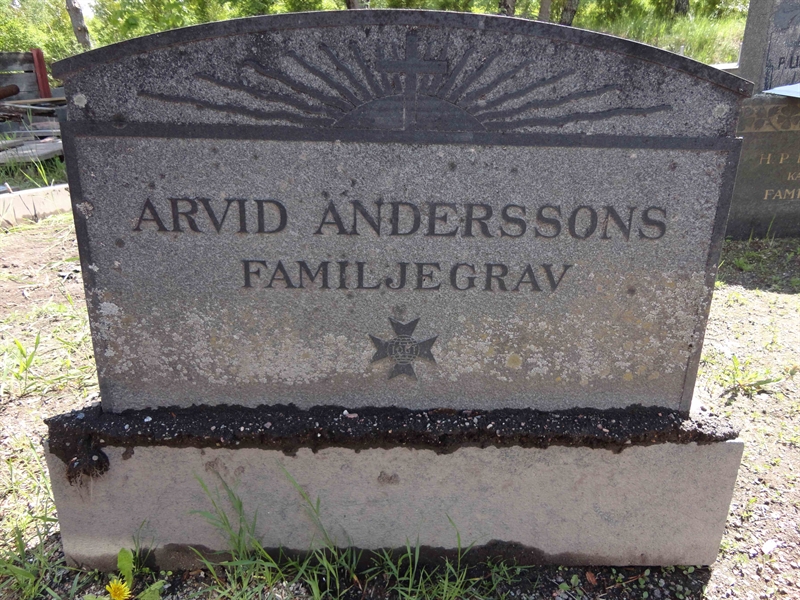 Grave number: 1 F   107