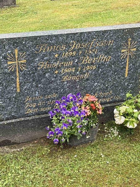 Grave number: SKF D   108, 109