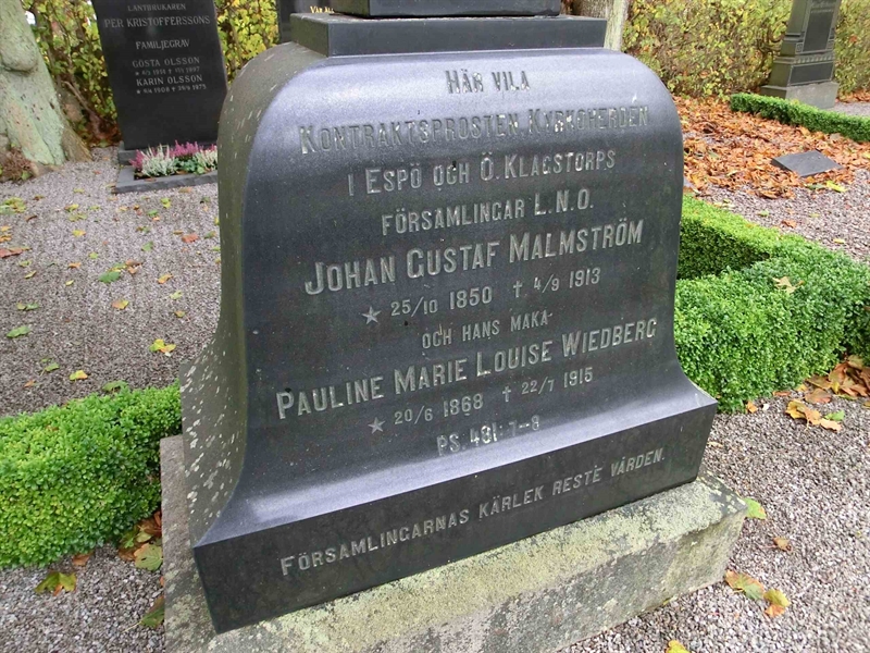 Grave number: ÄS 05    001