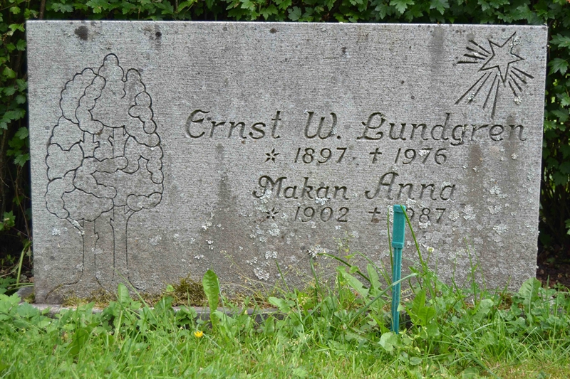 Grave number: 3 B    18