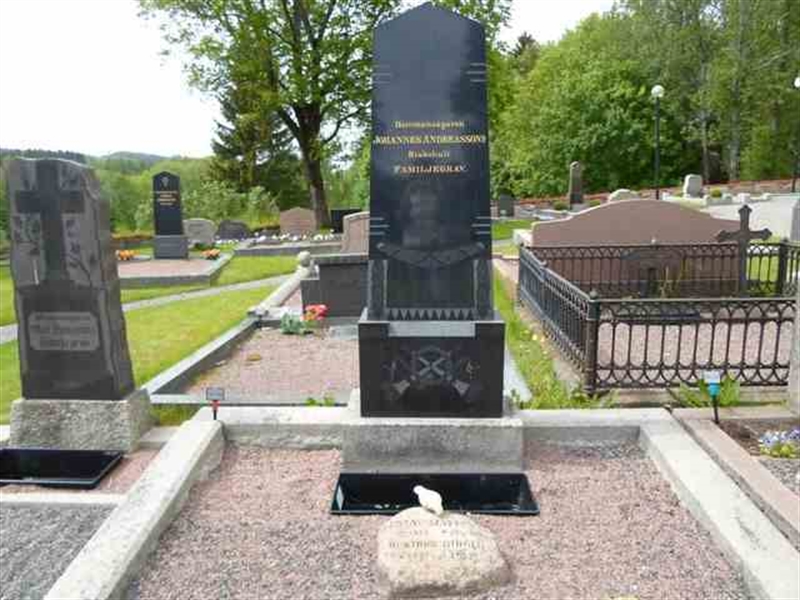 Gravnummer: 1 1 198-199