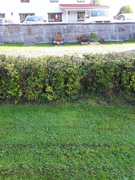 Grave number: NK F G   220