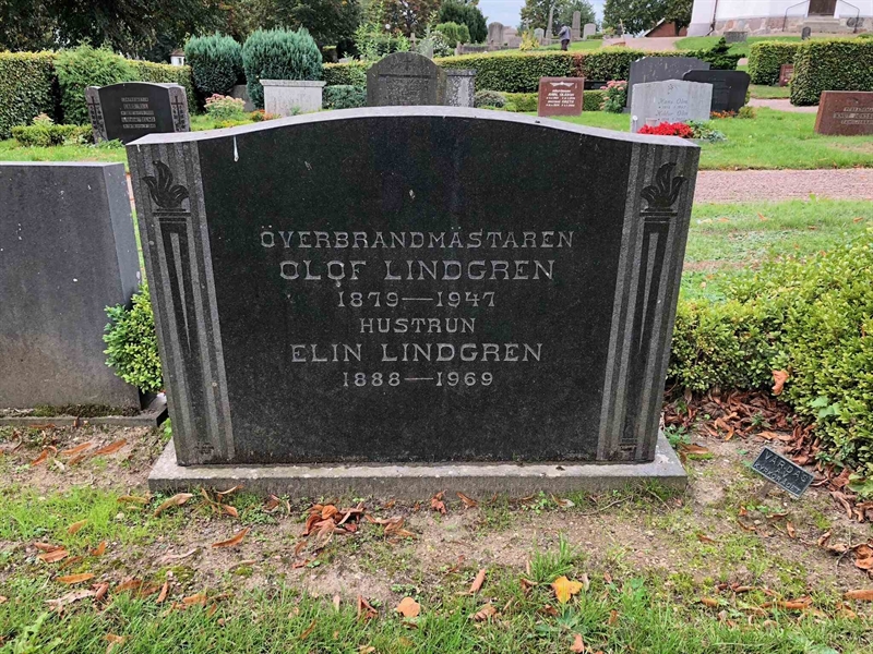 Grave number: AK 03    84, 85