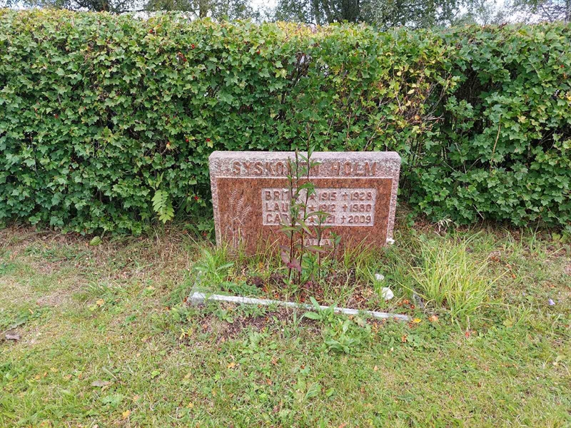 Grave number: K K   213, 214