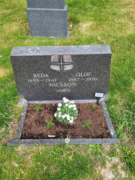 Grave number: kö 01 13    55-56