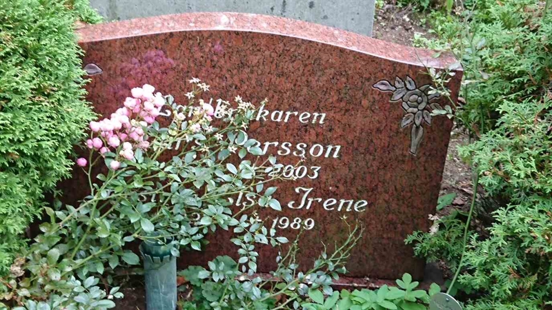 Grave number: AK 01    75A