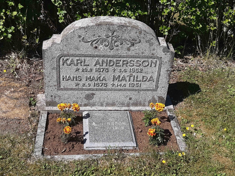 Grave number: JÄ 09   180