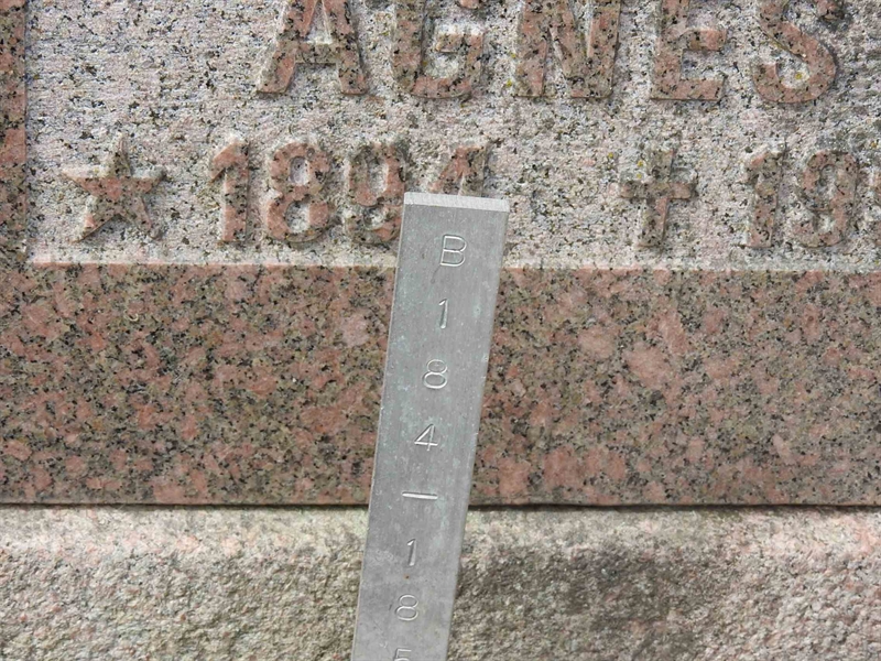 Gravnummer: BK B   184-185