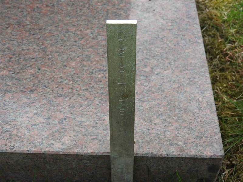 Gravnummer: BK D    25-26