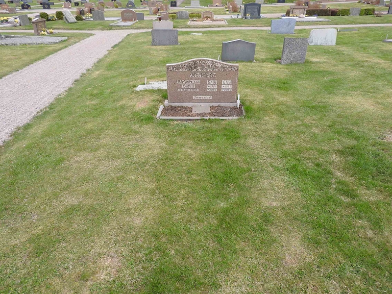 Gravnummer: BK D    70-72