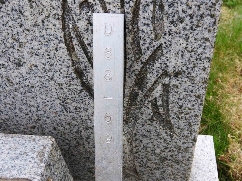 Gravnummer: BK D    68-69