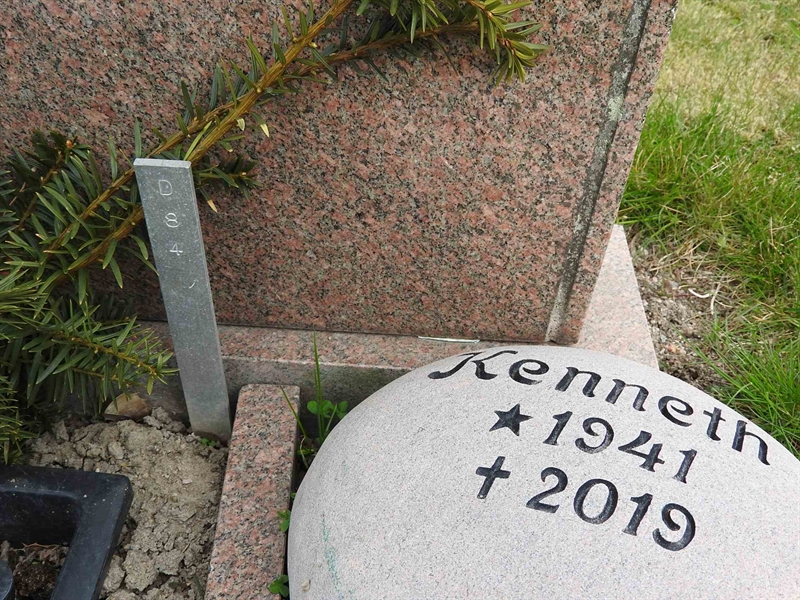 Gravnummer: BK D    84