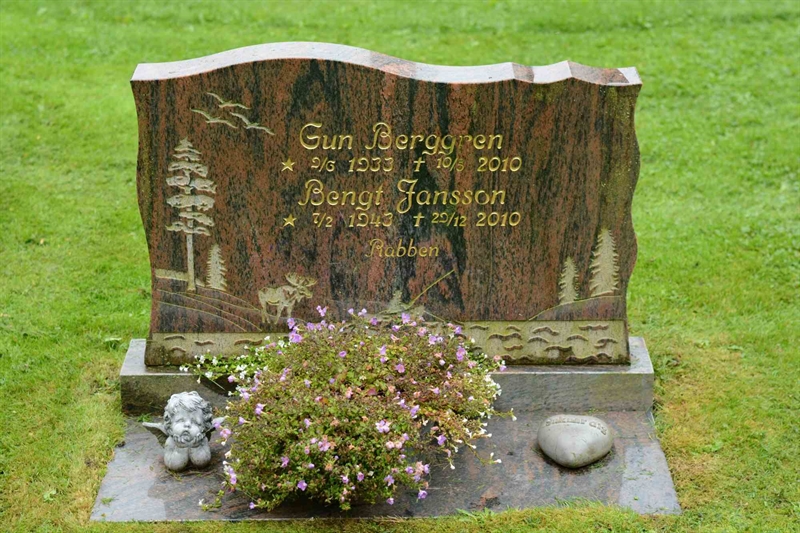 Grave number: 5 4   107-108