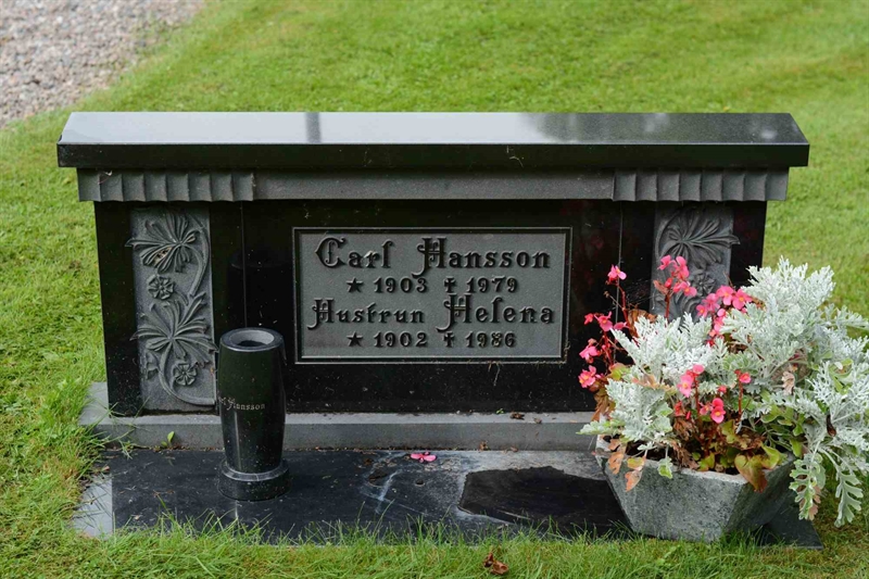 Grave number: 5 1   121-122