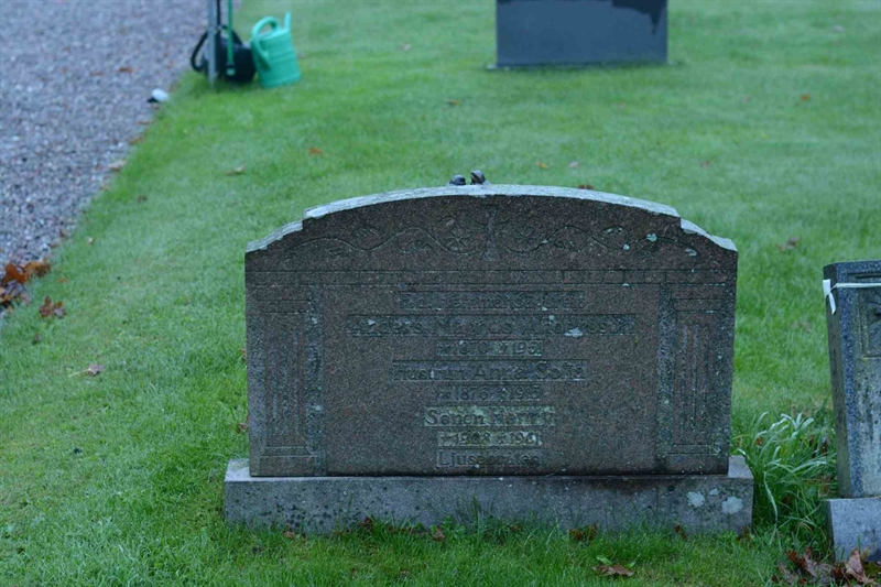 Grave number: 5 3   260-261
