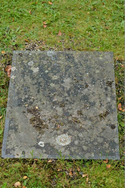 Grave number: 1 2    18