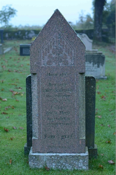 Grave number: 5 3   285-286