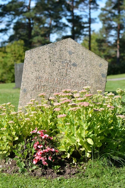 Grave number: 1 1   139