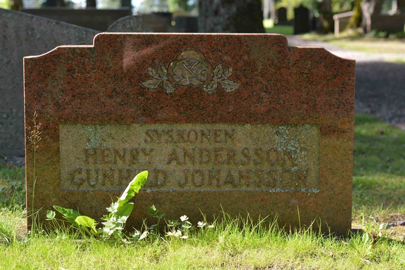 Grave number: 1 5    75-78