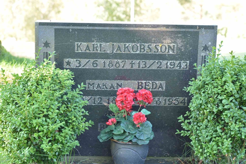 Grave number: 1 1   126