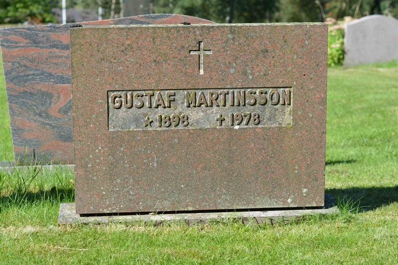 Grave number: 1 1   137