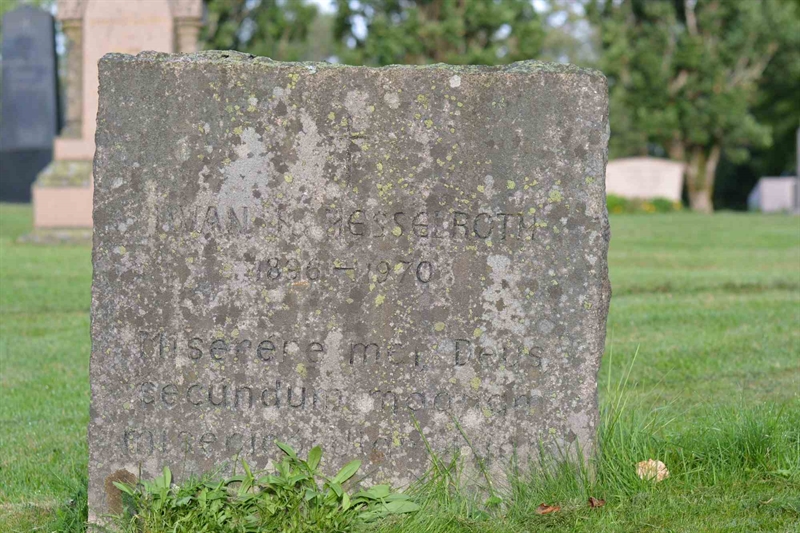 Grave number: 1 2   106-111