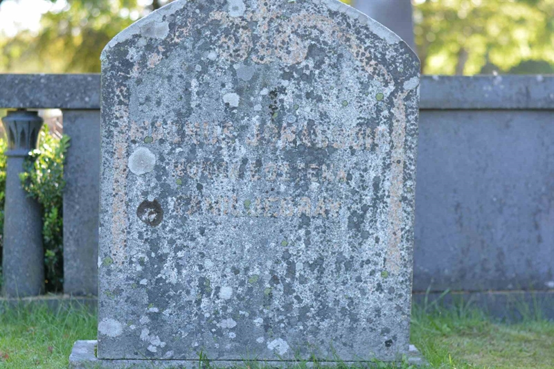 Grave number: 1 1    20