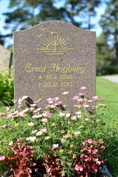 Grave number: 1 1   115F-G