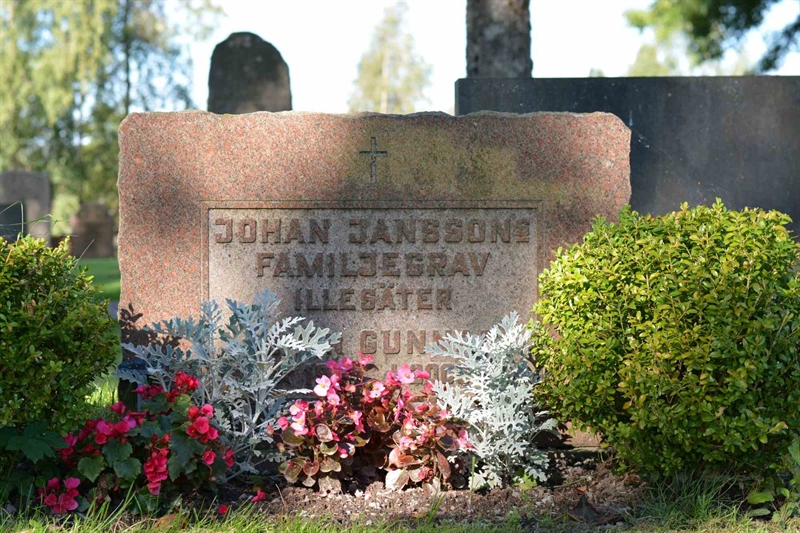 Grave number: 1 3    18-19