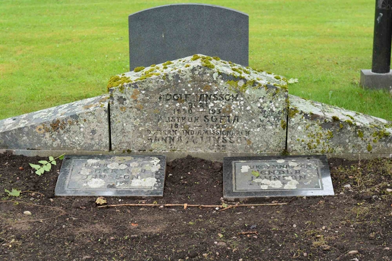 Grave number: 5 1   105-108