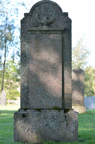 Grave number: 1 1    76