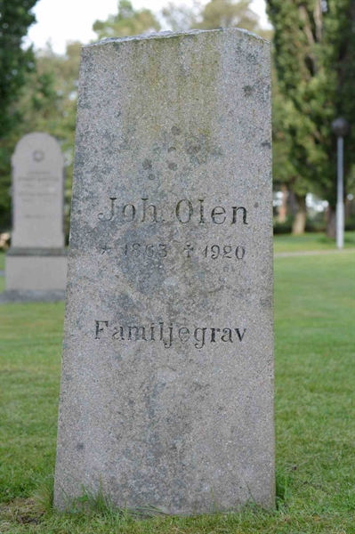 Grave number: 1 2   151