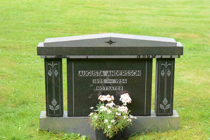 Grave number: 5 1    84