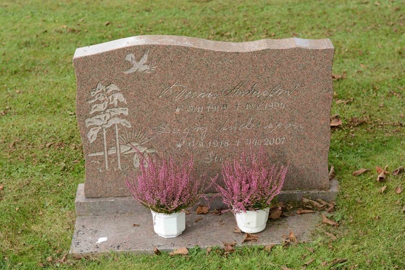 Grave number: 2 3    70-71