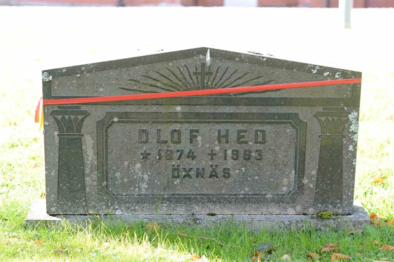 Grave number: 1 14   118-119