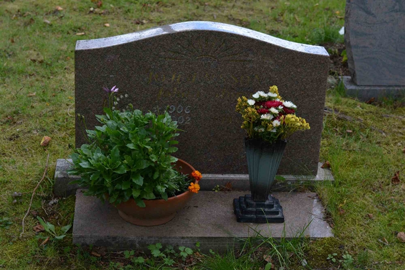 Grave number: 1 10    57