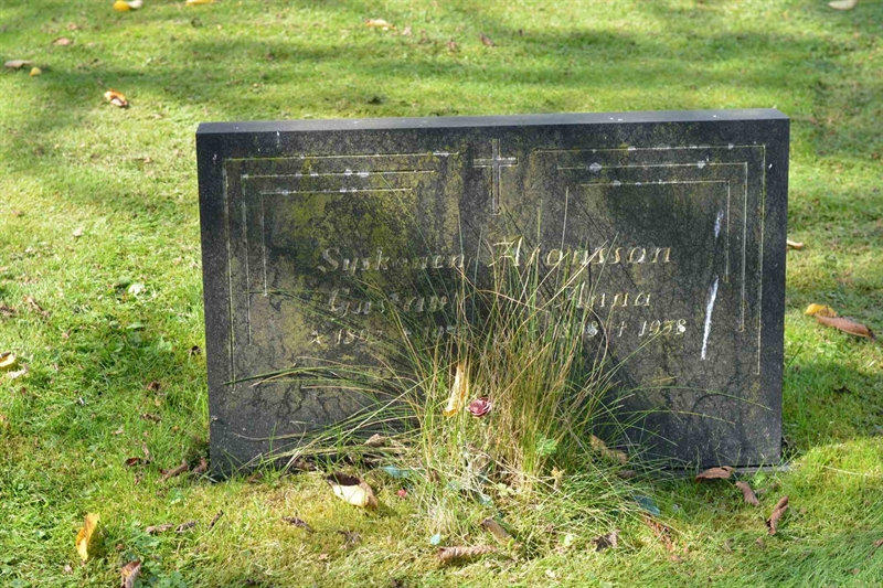 Grave number: 2 2   347A-B