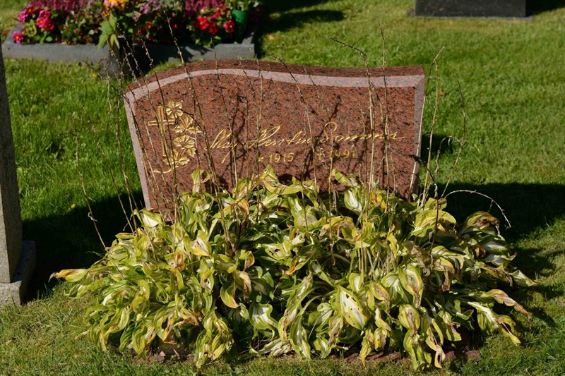 Grave number: 4 Kv.2   266-267