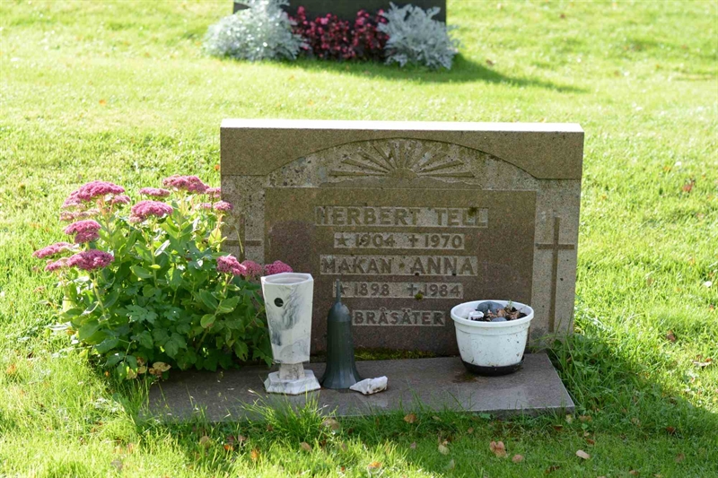 Grave number: 1 15    97-99