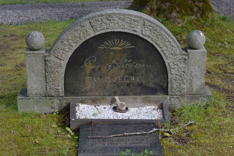 Grave number: 1 6    97