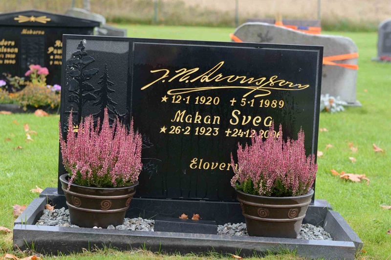 Grave number: 3 13    32-33